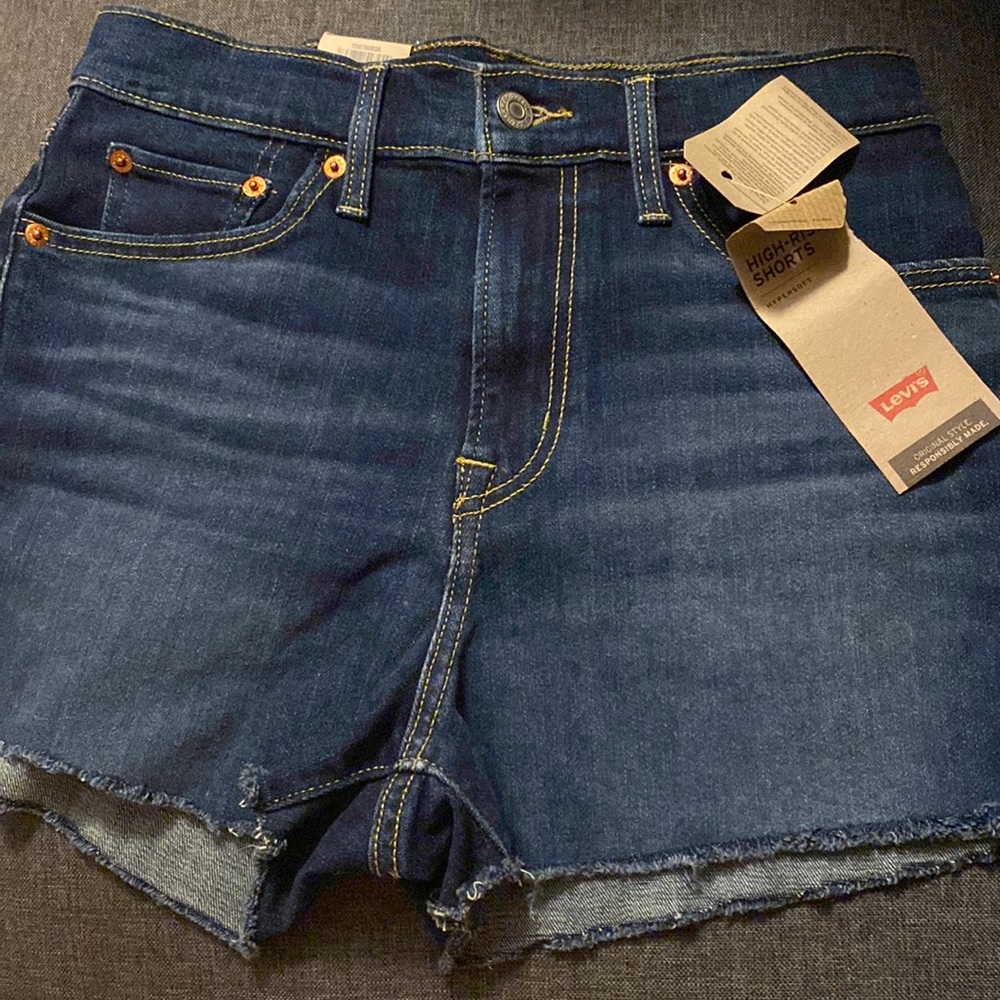 Levi’s High Rise Shorts W28//6